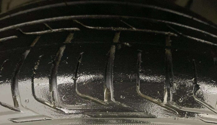 2023 Tata NEXON XMA PETROL, Petrol, Automatic, 28,532 km, Left Front Tyre Tread