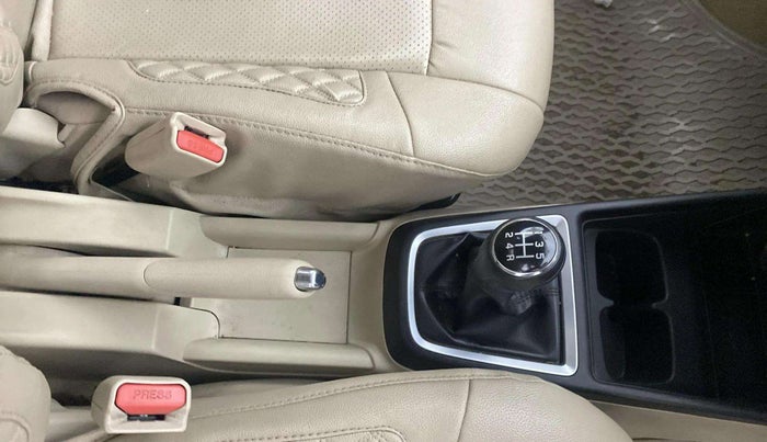 2017 Maruti Dzire VDI, Diesel, Manual, 64,331 km, Gear Lever