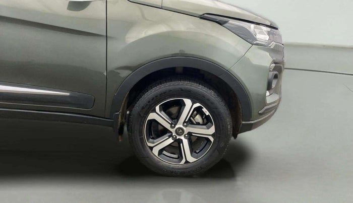 2022 Tata NEXON XZ PLUS (PREMIUM) PETROL, Petrol, Manual, 17,325 km, Right Front Wheel