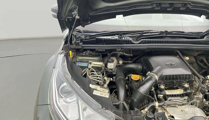2022 Tata NEXON XZ PLUS (PREMIUM) PETROL, Petrol, Manual, 17,325 km, Engine View - Right