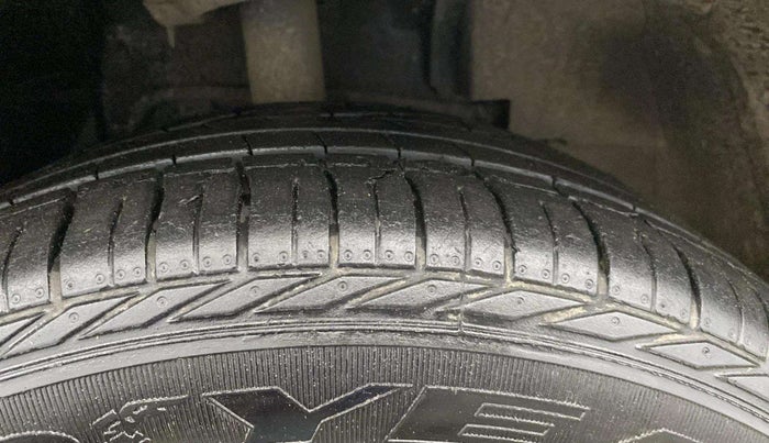 2022 Tata NEXON XZ PLUS (PREMIUM) PETROL, Petrol, Manual, 17,325 km, Right Front Tyre Tread