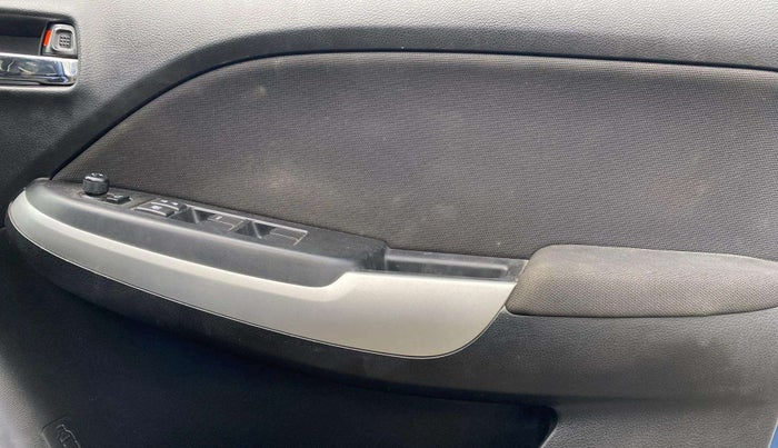 2018 Maruti Baleno ALPHA PETROL 1.2, Petrol, Manual, 68,738 km, Driver Side Door Panels Control