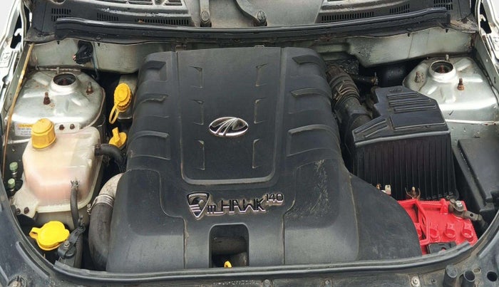 2013 Mahindra XUV500 W8, Diesel, Manual, 82,633 km, Engine View