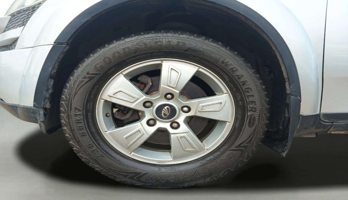 2013 Mahindra XUV500 W8, Diesel, Manual, 82,633 km, Left Front Wheel