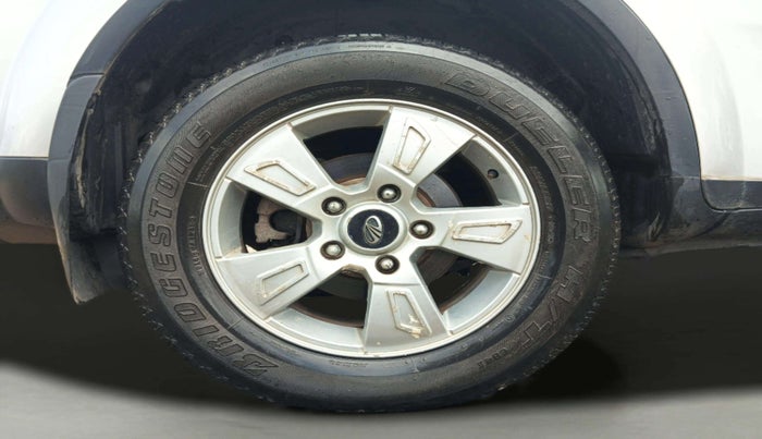 2013 Mahindra XUV500 W8, Diesel, Manual, 82,633 km, Right Rear Wheel