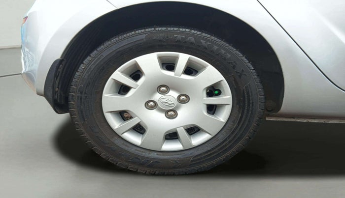 2013 Hyundai i20 MAGNA 1.2, Petrol, Manual, 90,150 km, Right Rear Wheel