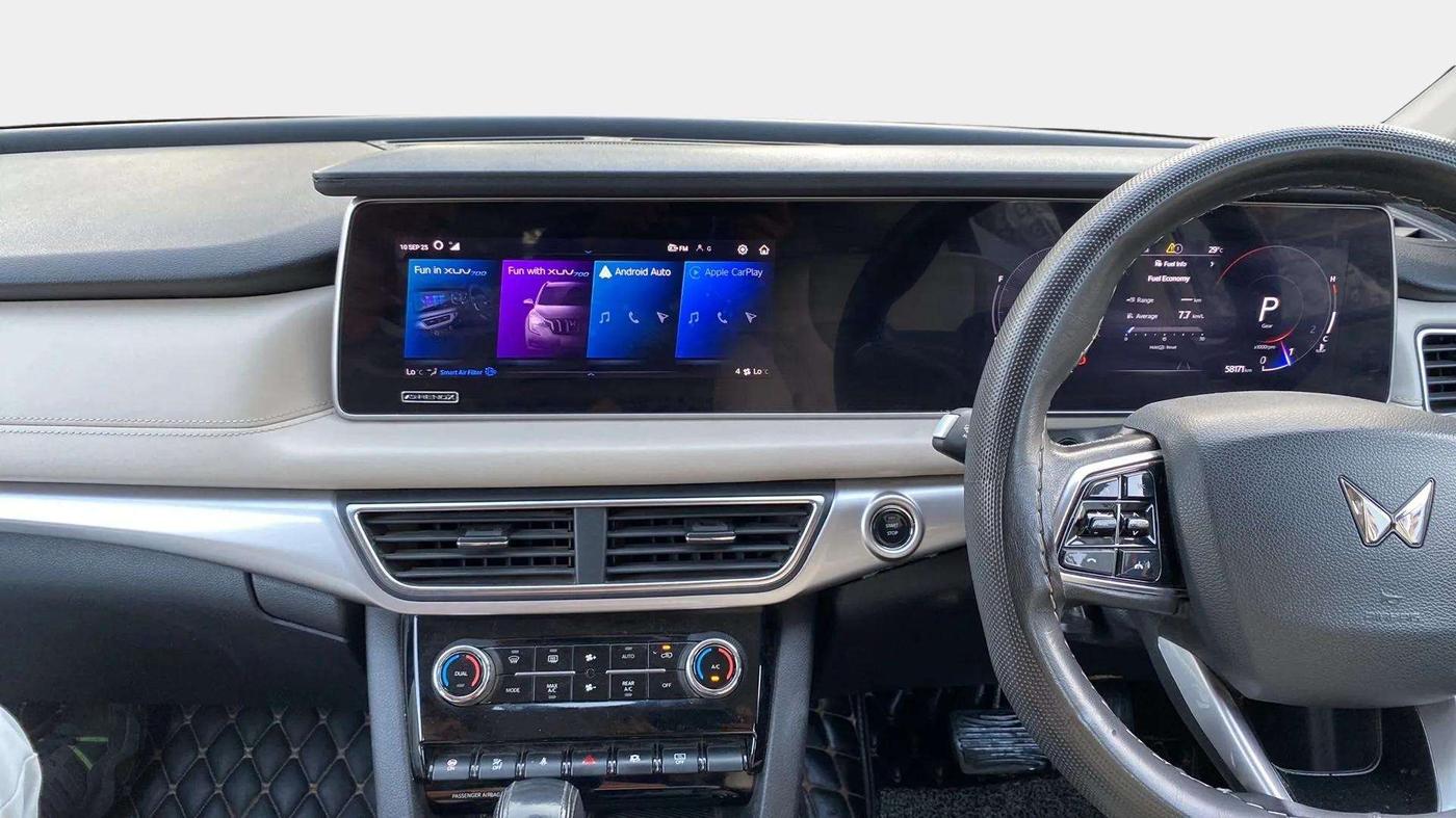 2021 Mahindra XUV700 AX 7 LUXURY P AT 7 STR, Petrol, Automatic, 58,161 km, Dashboard