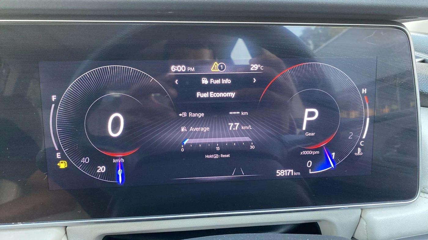 2021 Mahindra XUV700 AX 7 LUXURY P AT 7 STR, Petrol, Automatic, 58,161 km, Odometer Image