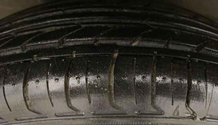 2019 Maruti New Wagon-R LXI CNG (O) 1.0, CNG, Manual, 45,720 km, Right Rear Tyre Tread