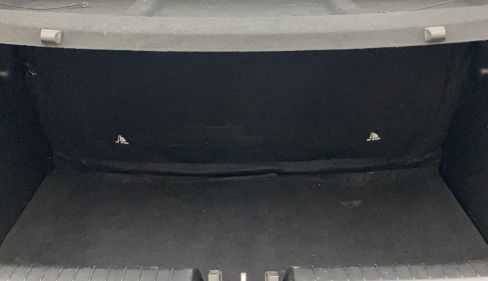 2020 Hyundai VENUE S 1.2, Petrol, Manual, 39,504 km, Boot Inside