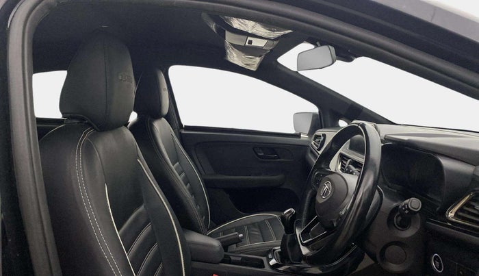 2021 Tata ALTROZ XZ PLUS PETROL DARK EDITION, Petrol, Manual, 53,435 km, Right Side Front Door Cabin