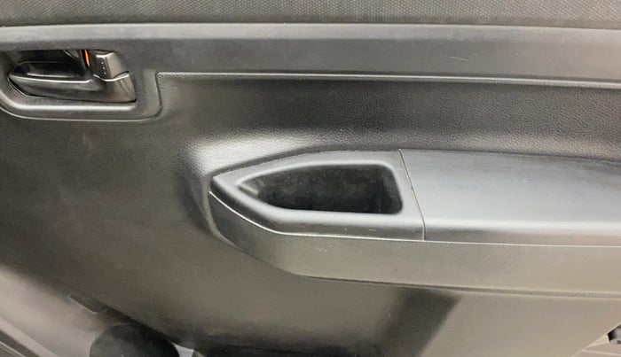 2020 Maruti S PRESSO VXI PLUS AMT, Petrol, Automatic, 53,970 km, Driver Side Door Panels Control