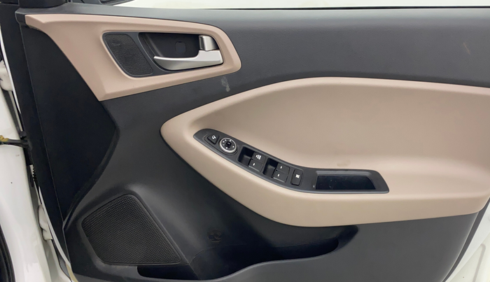 2019 Hyundai Elite i20 SPORTZ PLUS 1.2, Petrol, Manual, 53,547 km, Driver Side Door Panels Control