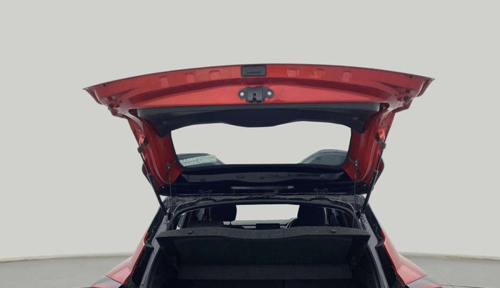 2023 Renault Kiger RXZ AMT DUAL TONE, Petrol, Automatic, 43,317 km, Boot Door Open