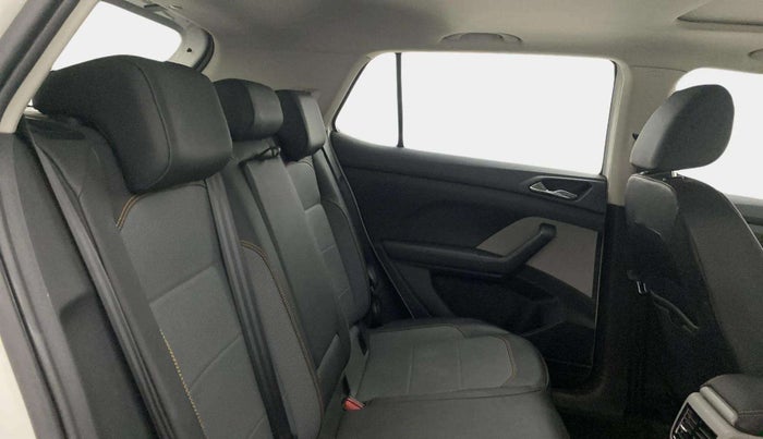 2023 Skoda KUSHAQ STYLE 1.0L TSI AT, Petrol, Automatic, 33,570 km, Right Side Rear Door Cabin