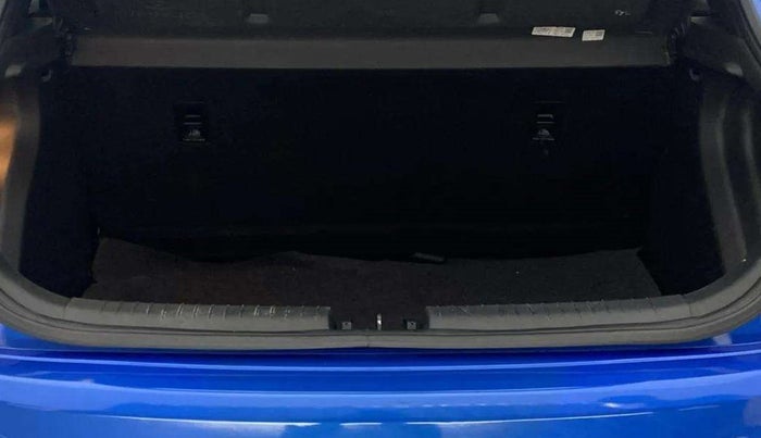 2019 Hyundai Elite i20 ASTA 1.2 (O), Petrol, Manual, 32,296 km, Boot Inside