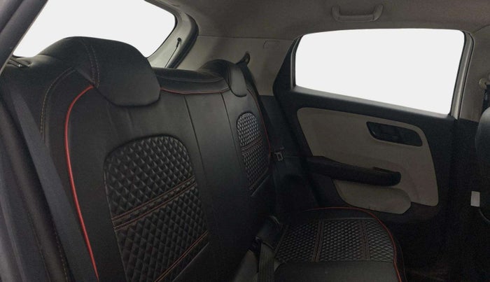 2023 Tata ALTROZ XM PLUS CNG, CNG, Manual, 14,833 km, Right Side Rear Door Cabin