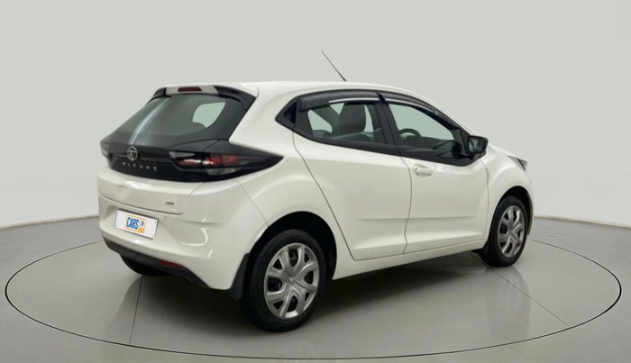 2023 Tata ALTROZ XM PLUS CNG, CNG, Manual, 14,833 km, Right Back Diagonal