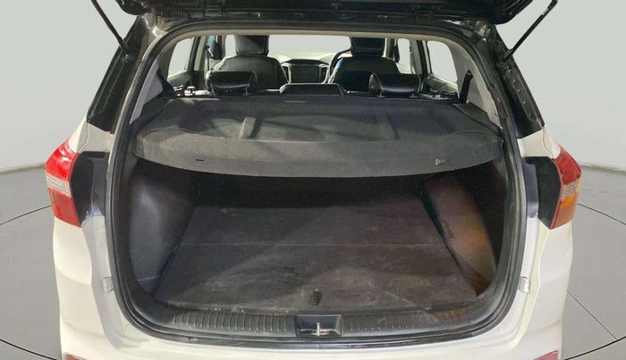 2016 Hyundai Creta SX PLUS 1.6 PETROL SPECIAL EDITION, Petrol, Manual, 1,13,472 km, Boot Inside