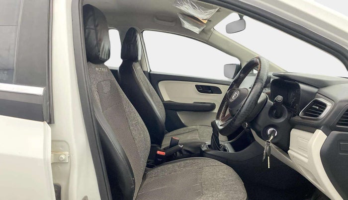 2022 Tata ALTROZ XE PLUS PETROL, Petrol, Manual, 37,648 km, Right Side Front Door Cabin