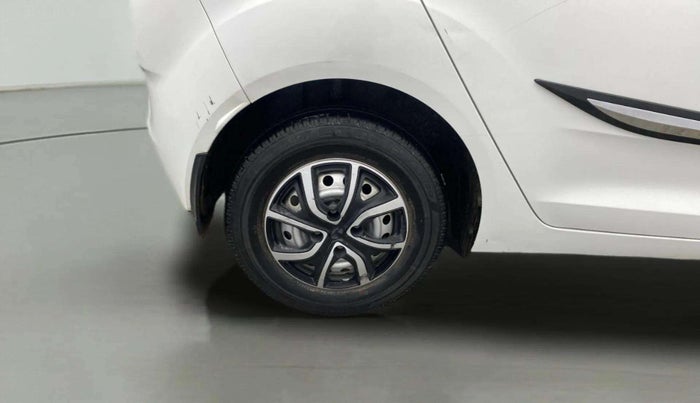 2022 Tata ALTROZ XE PLUS PETROL, Petrol, Manual, 37,648 km, Right Rear Wheel