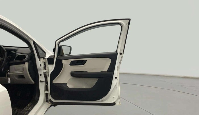 2022 Tata ALTROZ XE PLUS PETROL, Petrol, Manual, 37,648 km, RHS Front Door