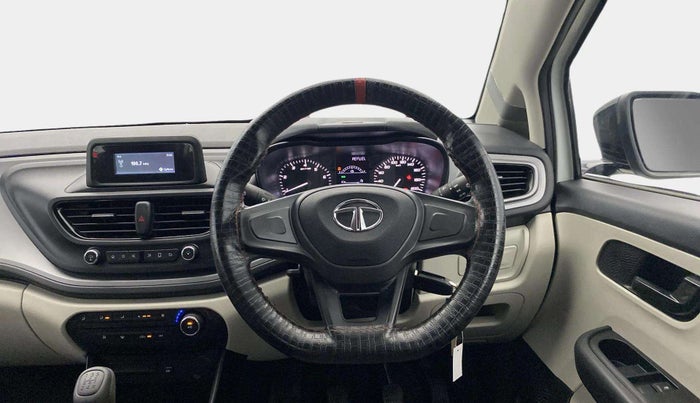 2022 Tata ALTROZ XE PLUS PETROL, Petrol, Manual, 37,648 km, Steering Wheel Close Up