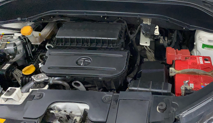 2022 Tata PUNCH ACCOMPLISHED MT, Petrol, Manual, 33,712 km, Engine View - Left