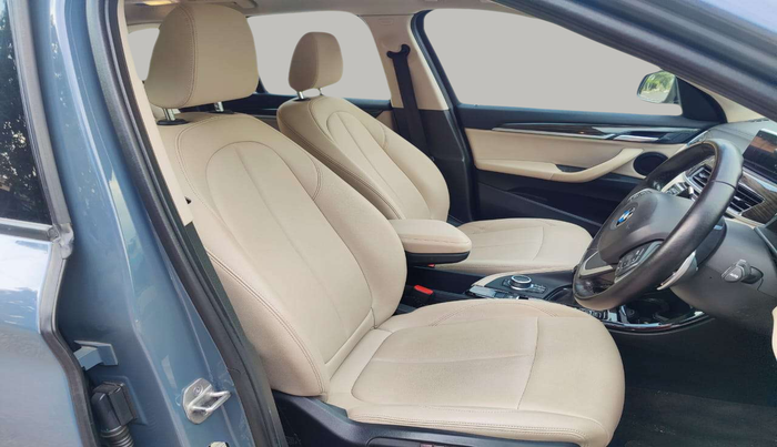 2022 BMW X1 sDrive 20d x Line, Diesel, Automatic, 35,797 km, Right Side Front Door Cabin