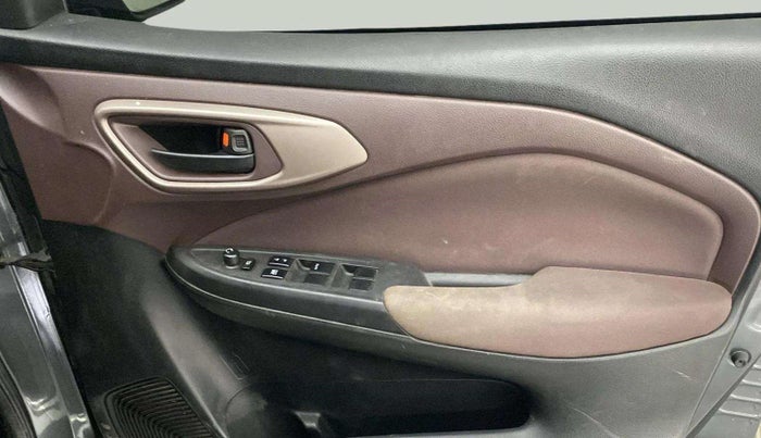2023 Maruti FRONX DELTA PLUS 1.2MT, Petrol, Manual, 25,999 km, Driver Side Door Panels Control