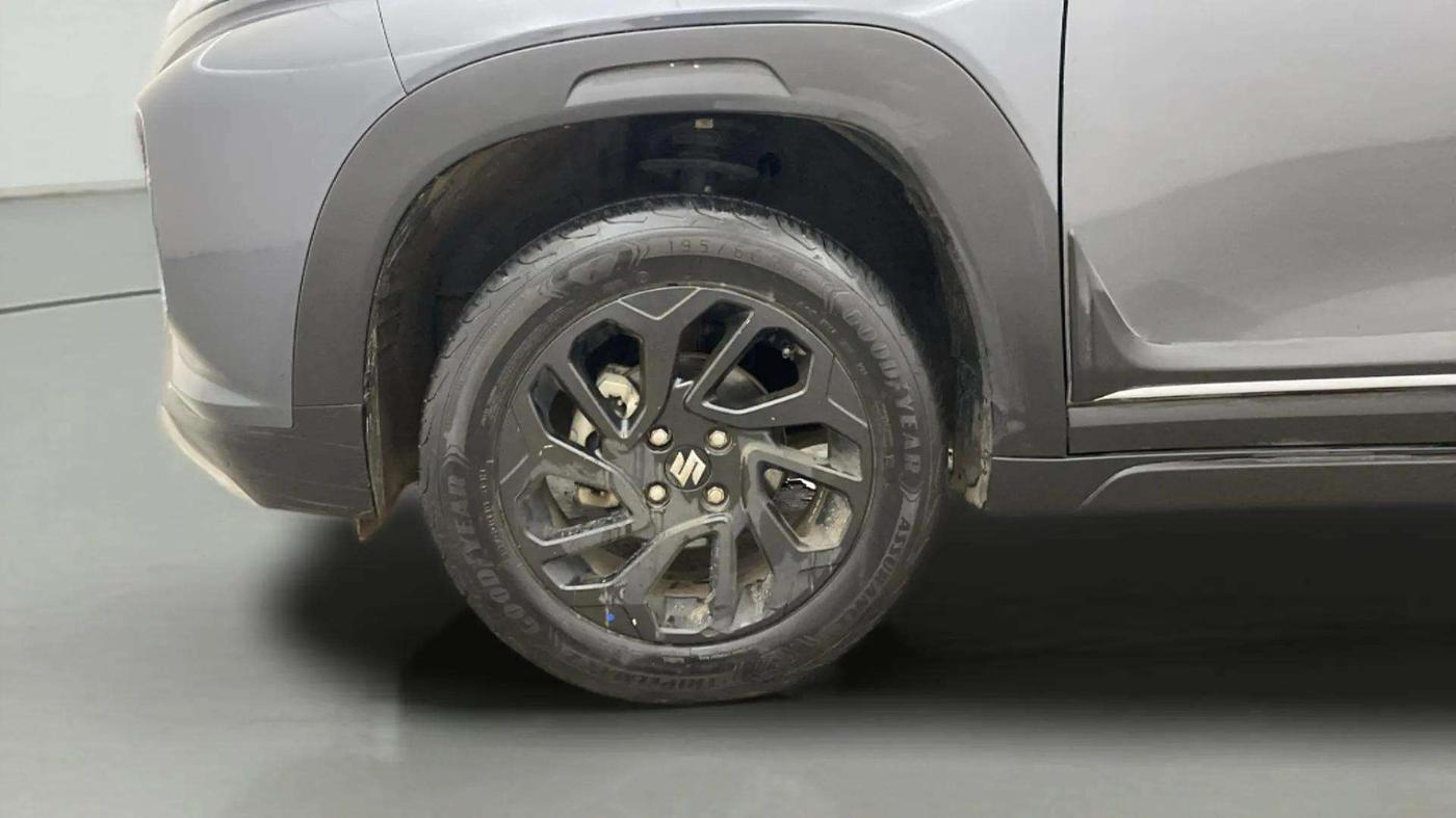 2023 Maruti FRONX DELTA PLUS 1.2MT, Petrol, Manual, 25,999 km, Left Front Wheel