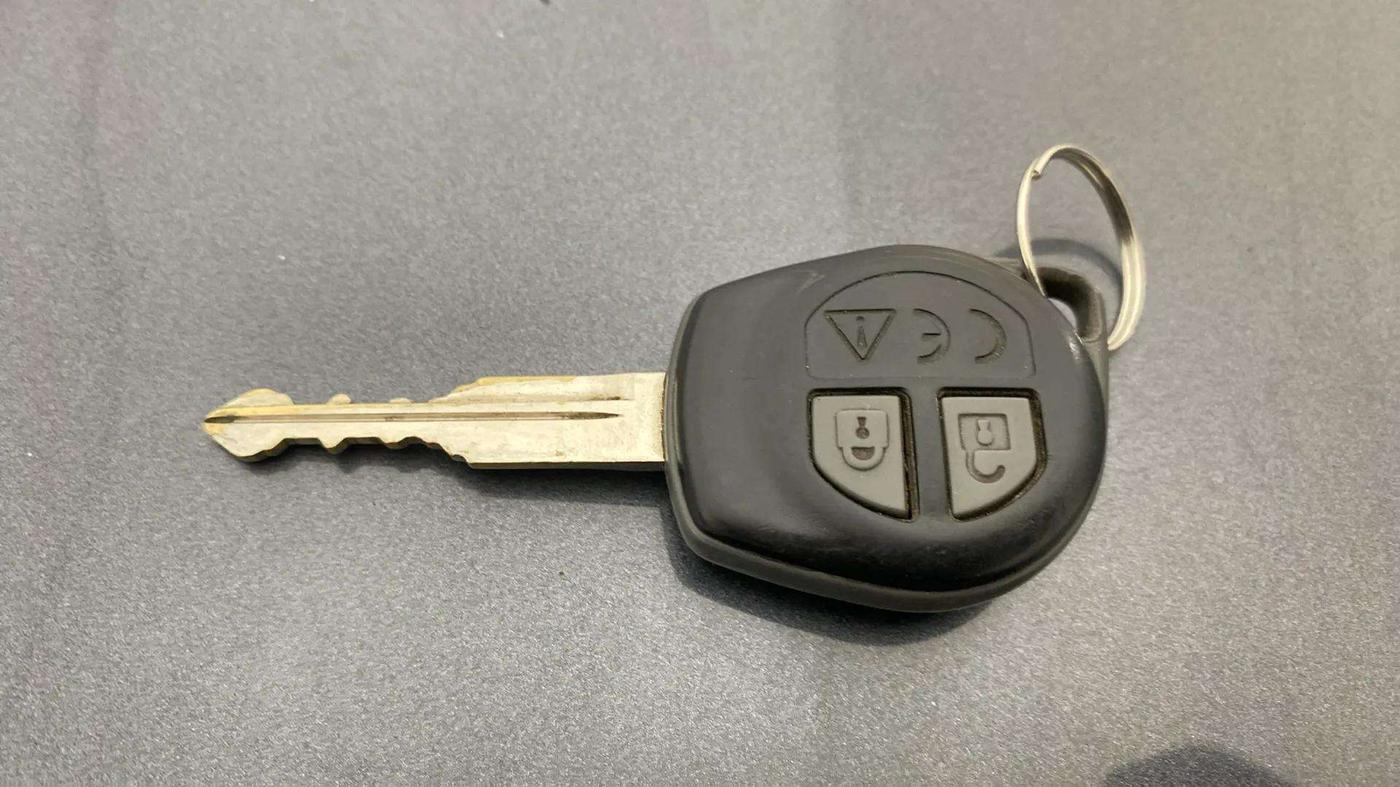 2023 Maruti FRONX DELTA PLUS 1.2MT, Petrol, Manual, 25,999 km, Key Close Up