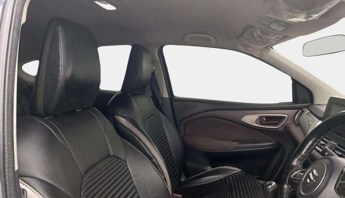 2023 Maruti FRONX DELTA PLUS 1.2MT, Petrol, Manual, 25,999 km, Right Side Front Door Cabin