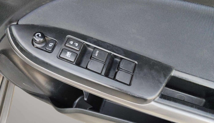 2021 Maruti Baleno ZETA PETROL 1.2, Petrol, Manual, 34,184 km, Driver Side Door Panels Control