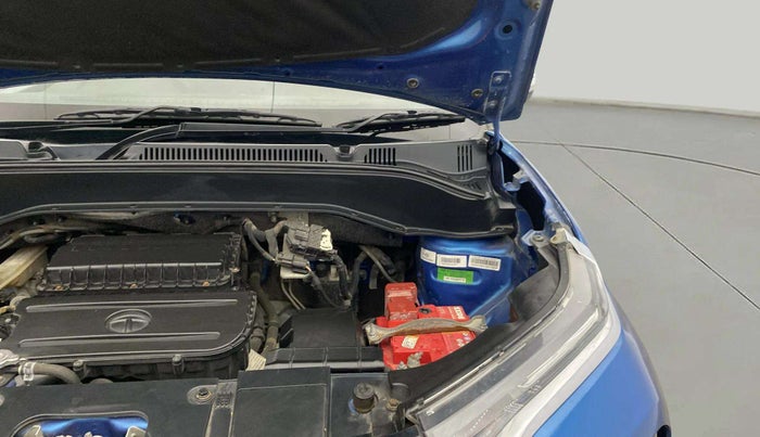 2021 Tata PUNCH CREATIVE  AMT, Petrol, Automatic, 47,058 km, Engine View - Left
