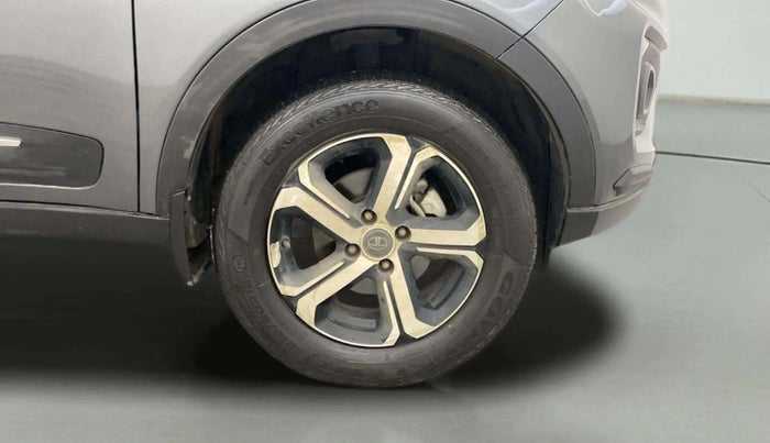 2023 Tata NEXON XZA PLUS LUXURY SUNROOF PETROL, Petrol, Automatic, 31,980 km, Right Front Wheel
