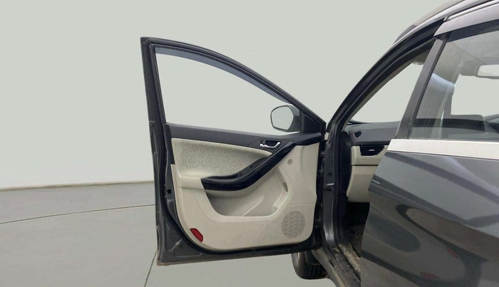 2023 Tata NEXON XZA PLUS LUXURY SUNROOF PETROL, Petrol, Automatic, 31,980 km, LHS Front Door