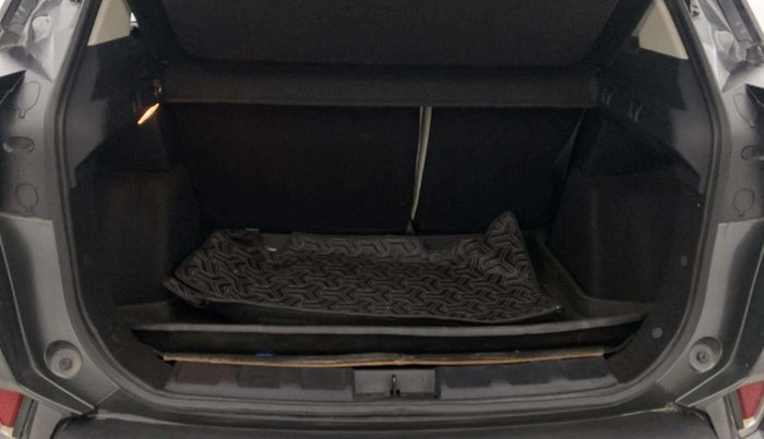 2023 Tata NEXON XZA PLUS LUXURY SUNROOF PETROL, Petrol, Automatic, 31,980 km, Boot Inside