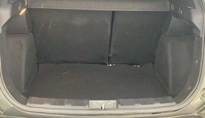 2021 Tata NEXON XZA PLUS (O) DIESEL, Diesel, Automatic, 35,732 km, Boot Inside
