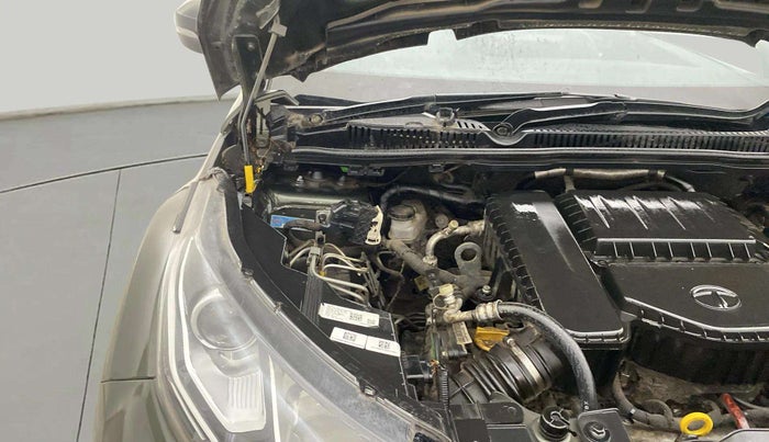 2021 Tata NEXON XZA PLUS (O) DIESEL, Diesel, Automatic, 35,732 km, Engine View - Right
