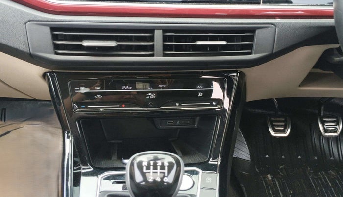 2024 Volkswagen VIRTUS  GT Plus 1.5 MT , Petrol, Manual, 30,777 km, Air Conditioner