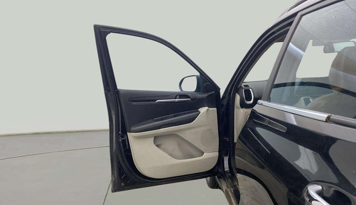 2021 KIA SONET HTX 1.0 IMT, Petrol, Manual, 57,682 km, LHS Front Door