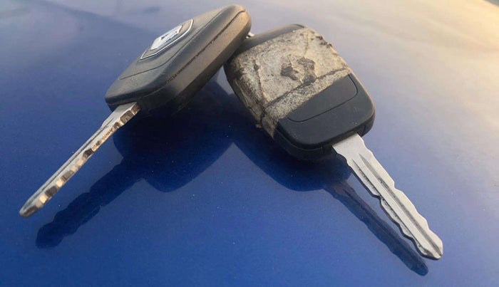 2020 Renault TRIBER RXL MT, Petrol, Manual, 22,520 km, Key Close Up