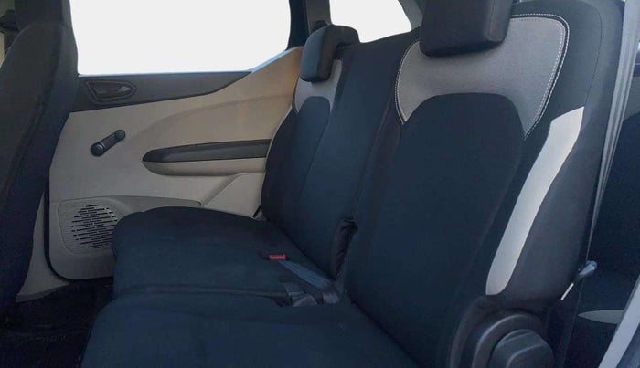 2020 Renault TRIBER RXL MT, Petrol, Manual, 22,520 km, Right Side Rear Door Cabin