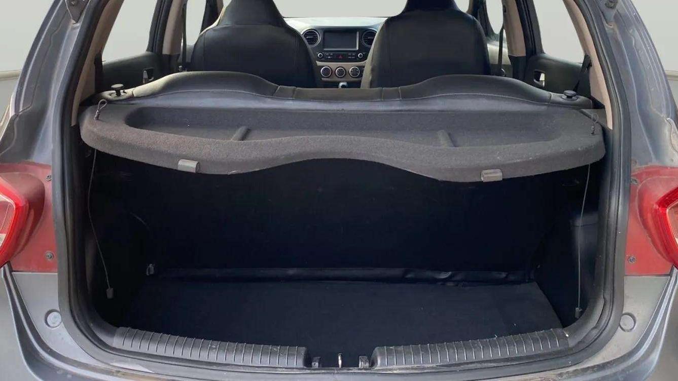 2019 Hyundai Grand i10 SPORTZ AT 1.2 KAPPA VTVT, Petrol, Automatic, 45,294 km, Boot Inside