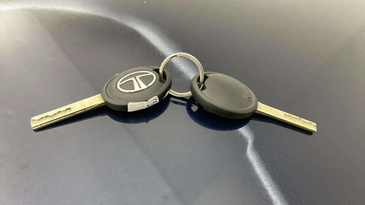 2021 Tata TIGOR XMA PETROL, Petrol, Automatic, 21,029 km, Key Close Up