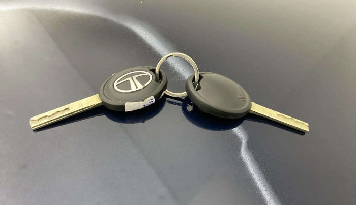 2021 Tata TIGOR XMA PETROL, Petrol, Automatic, 20,978 km, Key Close Up