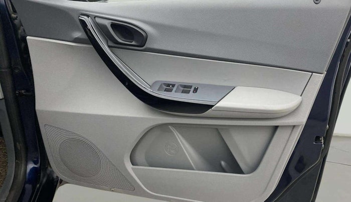2021 Tata TIGOR XMA PETROL, Petrol, Automatic, 20,978 km, Driver Side Door Panels Control