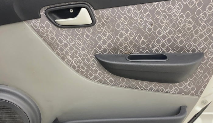 2018 Maruti Alto 800 LXI, Petrol, Manual, 45,398 km, Driver Side Door Panels Control