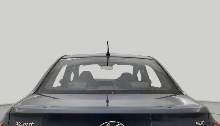 2015 Hyundai Xcent SX 1.2 (O), Petrol, Manual, 1,40,947 km, Rear Windshield
